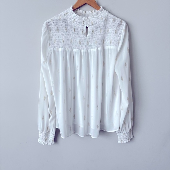 Hem and Thread ivory with gold details blouse - Picture 9 of 11